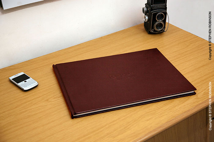 001-Fine-Art-Photobook.8537-hand-made-leather-cover