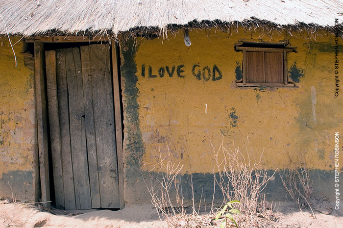 006_CZmA.8772-African-Painted-House-I-Love-God