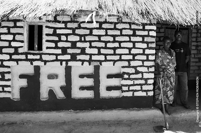 006_PZmL.7353BW-African-Named-House-'Free'+Owners