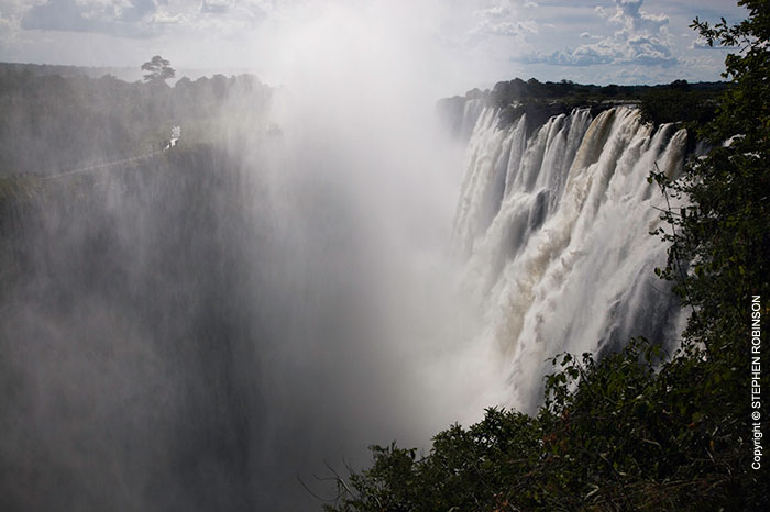 040_LZmS.6362-Victoria-Falls-from-E-Cataract-Zambezi-R-Zambia