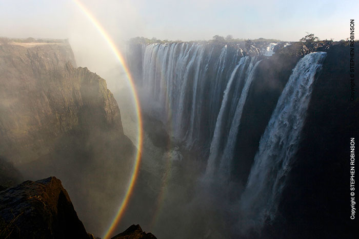 065_LZmS.3263-Rainbow-&-Danger-Point-Victoria-Falls-Zambezi-R-Zambia