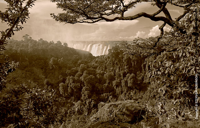 069_LZmS.6373-Victoria-Falls-after-Baines-Zambezi-R-Zambia