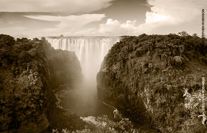 070_LZmS.6378BWA-Victoria-Falls-after-Baines-Zambezi-R-Zambia