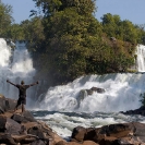 023_TZmN.7979-Kabwelume-Falls-Man-N-Zambia